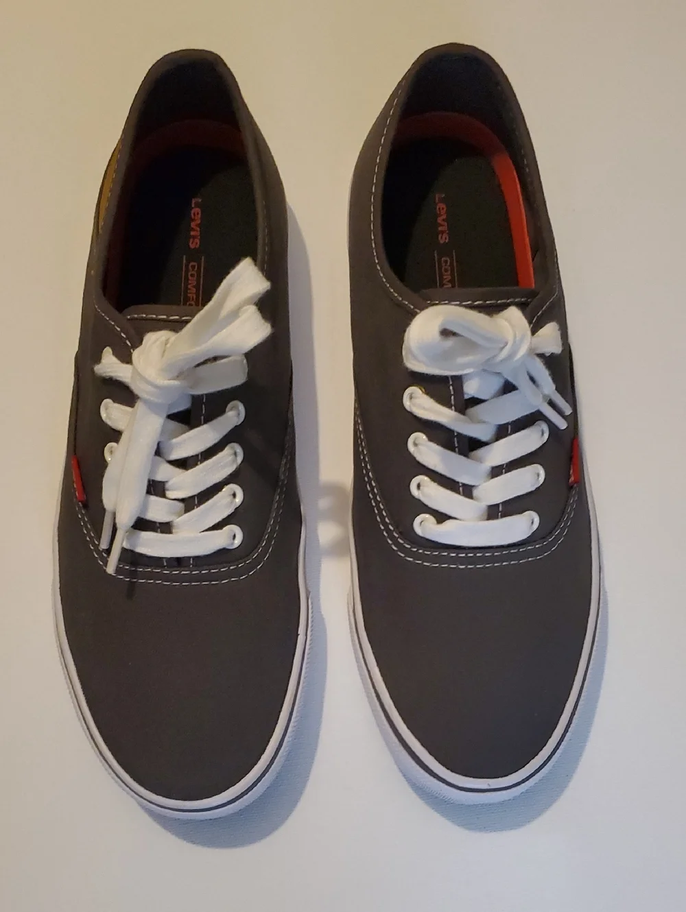 Levis Shoes - Picture 1 of 14